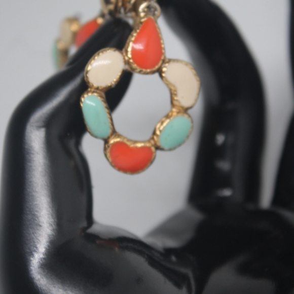 VINTAGE ☆Glow in the Dark☆ UV REACTIVE☆ Clip On Earrings - Picture 9 of 11